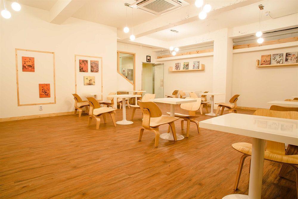 Kstar House Hotel 2*