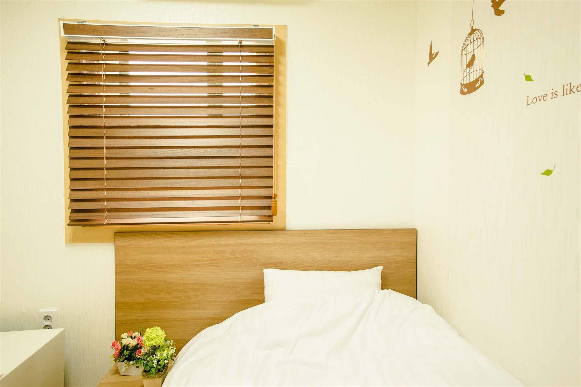 Kstar House Hotel 2*