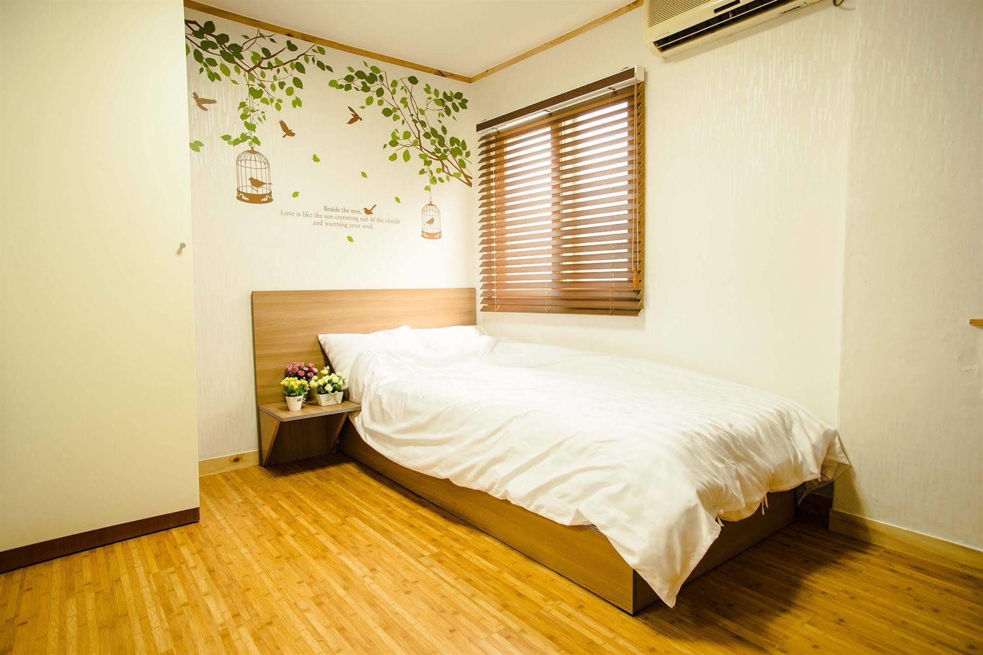 Hotel Kstar House