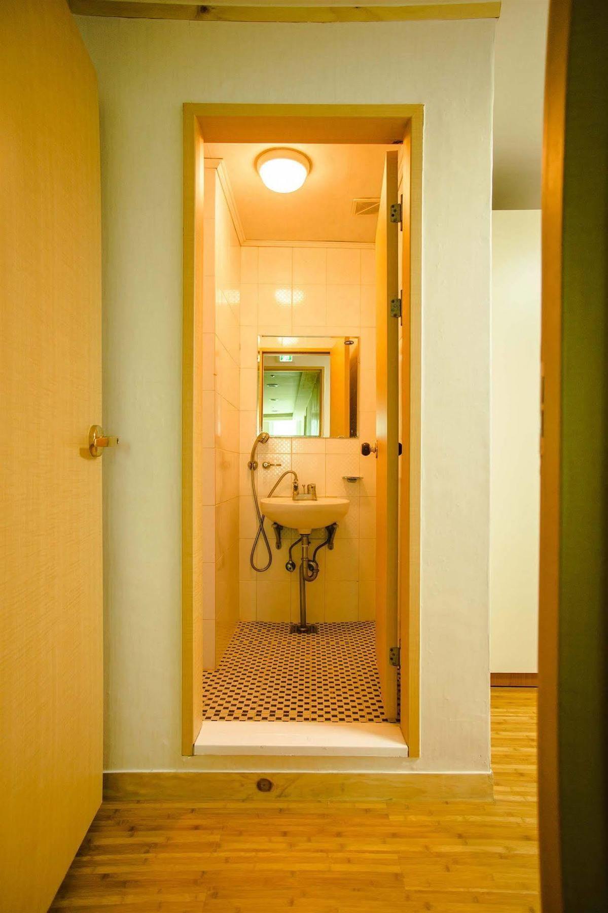 Kstar House