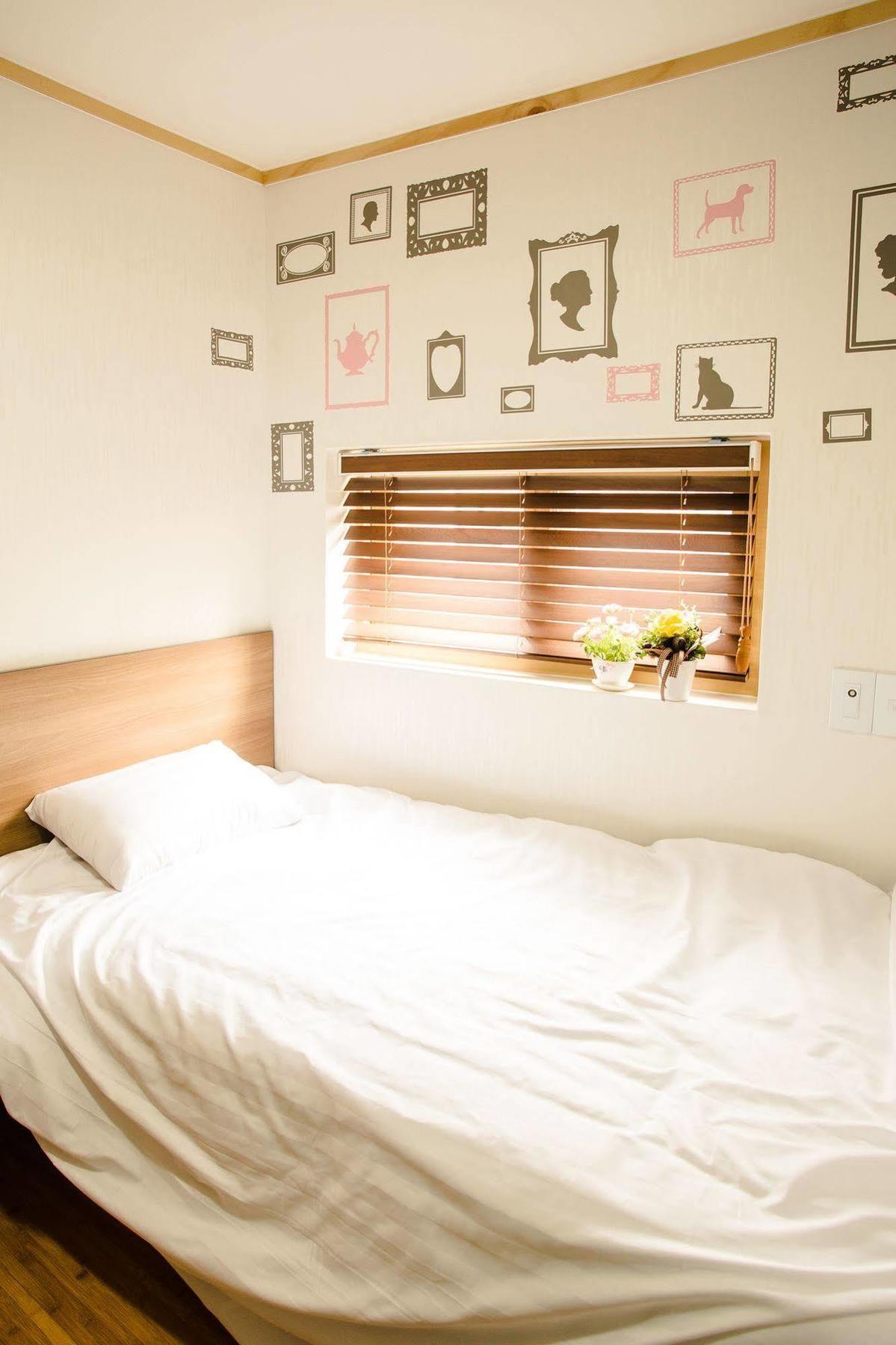 Hotel Kstar House 2*