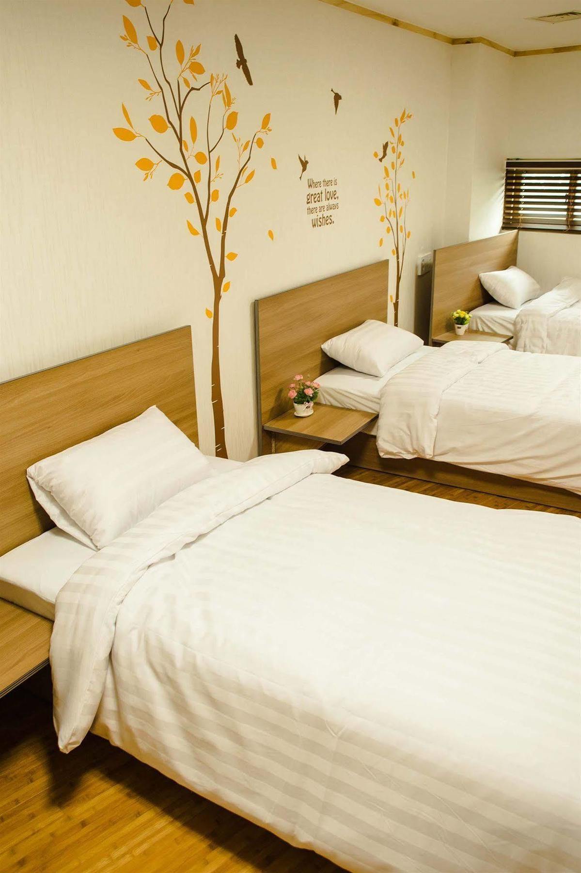 Kstar House Hotel 2*